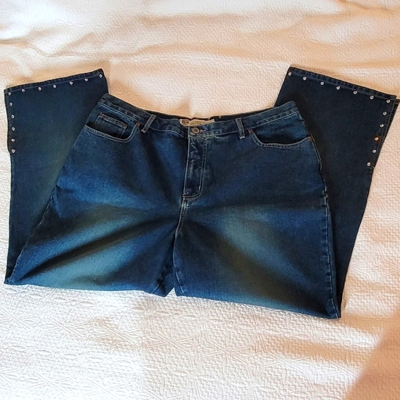 Faded Glory Dark Blue Wash Studded Women's Jeans  20W NWOT ( 👀 @ picture # 10) - Picture 5 of 15